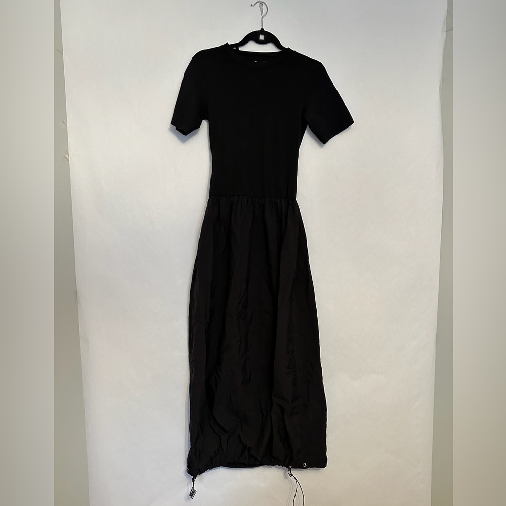 ASOS Design Black Dress Mixed Material Cinch Hem Balloon Skirt Minimalist US 4 - Picture 4 of 13